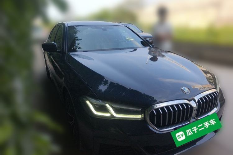 Used BMW 5 Series 2022 Restyled 530Li Luxury Edition M Sport Package Front Right 45 Deg