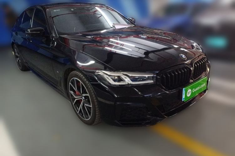 Used BMW 5 Series 2022 Restyled 540i Luxury Edition M Sport Package Front Right 45 Deg