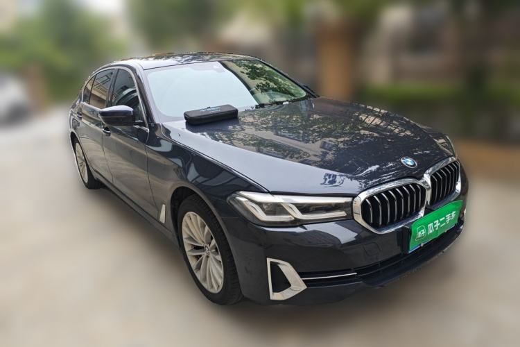 Used BMW 5 Series 2022 Restyled 525Li M Sport Package Front Right 45 Deg