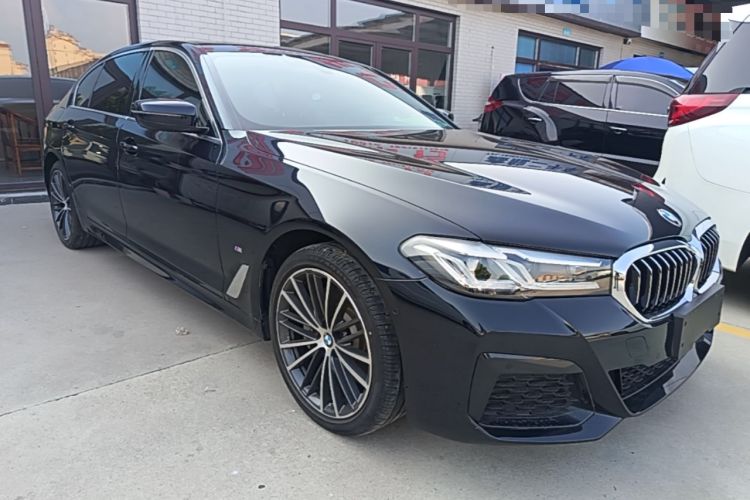 Used BMW 5 Series 2022 Restyled 530Li Leading Edition M Sport Package Front Right 45 Deg