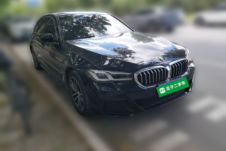 Used BMW 5 Series 2022 Restyled 525Li M Sport Package Front Right 45 Deg