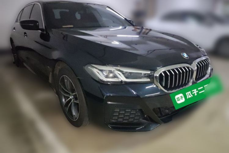 Used BMW 5 Series 2022 Restyled 525Li M Sport Package Front Right 45 Deg