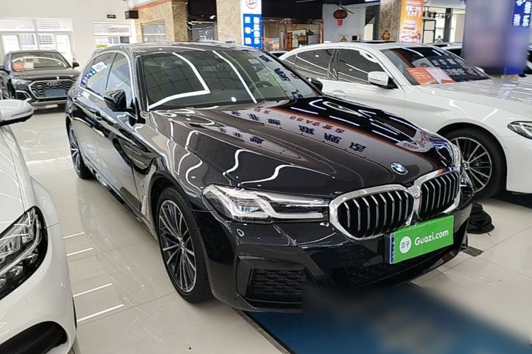 Used BMW 5 Series 2022 530Li Leading Model M Sport Package Front Right 45 Deg