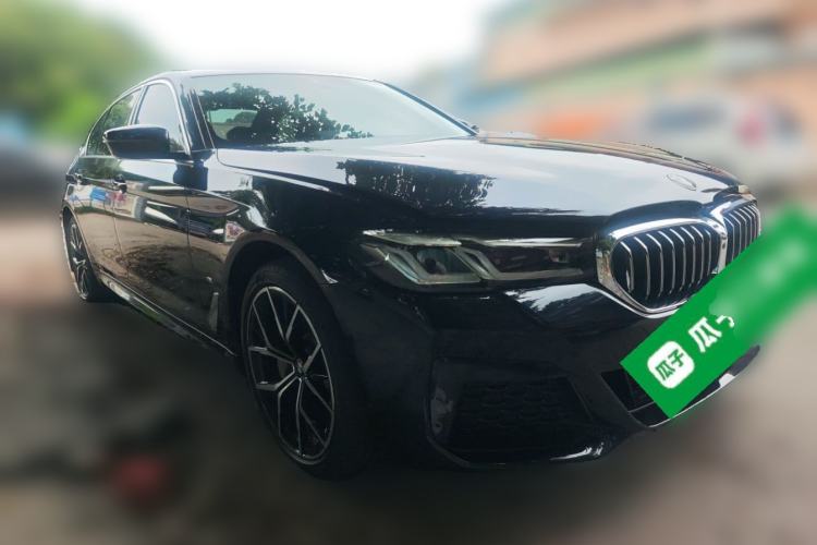 Used BMW 5 Series 2022 Second Facelift 530Li Luxury Version M Sport Package Front Right 45 Deg