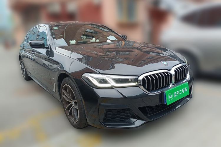 Used BMW 5 Series 2022 Restyled 525Li M Sport Package Front Right 45 Deg