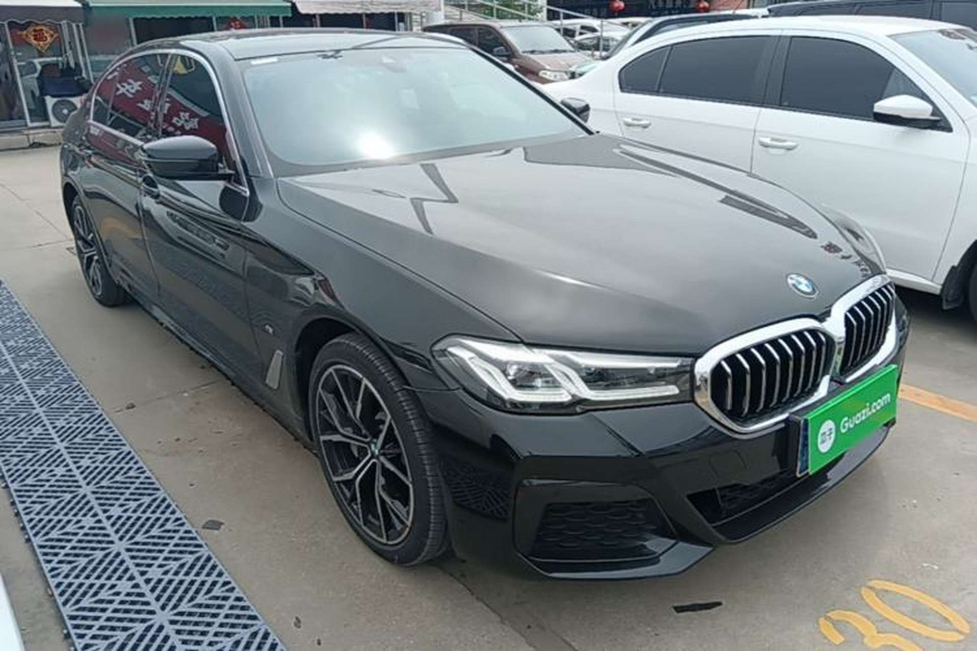 Used BMW 5 Series 2022 Revised Version 3 530Li Luxury Edition M Sport Package Front Right 45 Deg