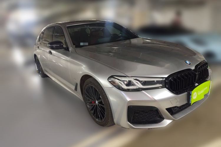 Used BMW 5 Series 2022 Restyled 530Li Leading Edition M Sport Package Front Right 45 Deg