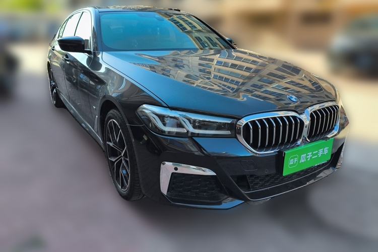 Used BMW 5 Series 2022 Second Facelift 530Li Luxury Version M Sport Package Front Right 45 Deg