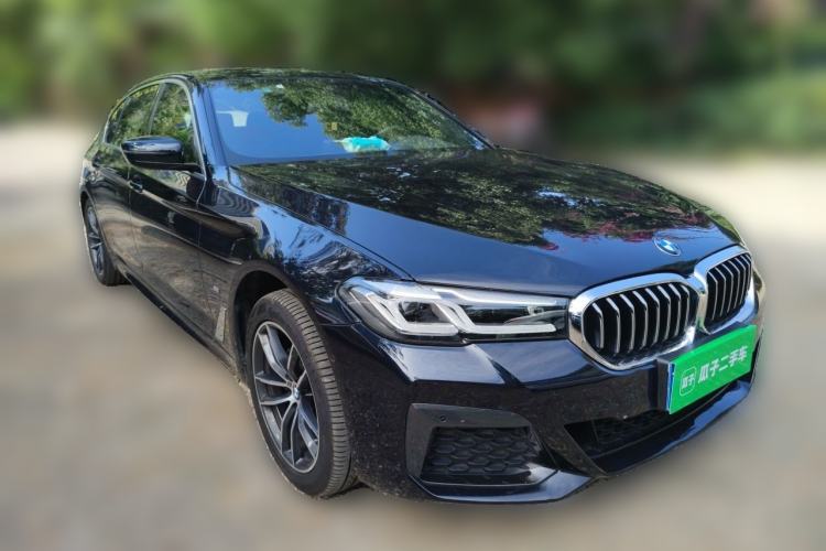 Used BMW 5 Series 2022 Restyled 525Li M Sport Package Front Right 45 Deg