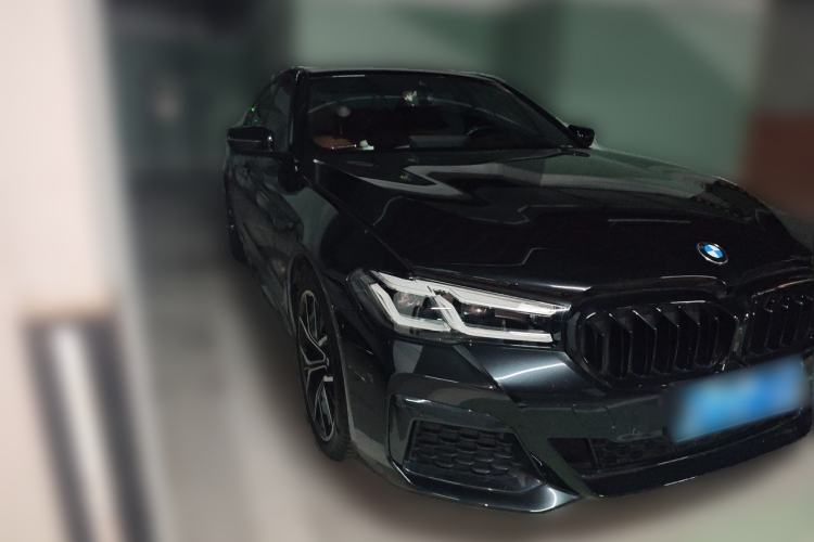 Used BMW 5 Series 2022 Second Facelift 530i M Sport Package Front Right 45 Deg
