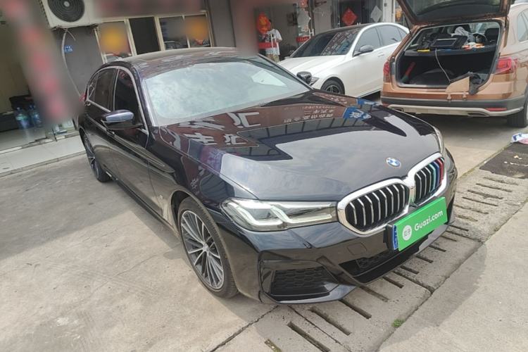 Used BMW 5 Series 2022 Revised Version 530Li xDrive M Sport Package Front Right 45 Deg