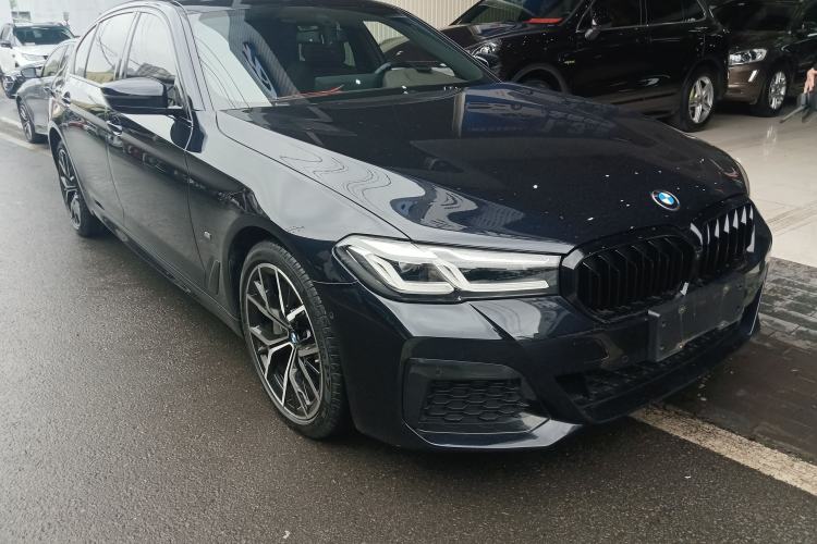 Used BMW 5 Series 2022 Second Facelift 530Li Luxury Version M Sport Package Front Right 45 Deg