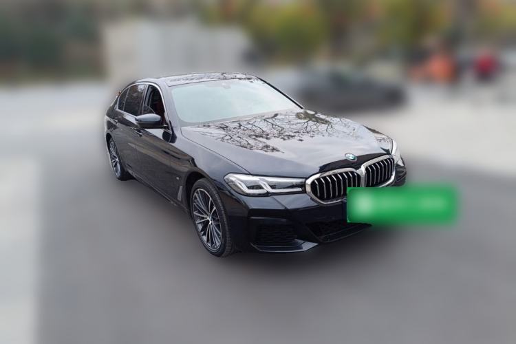 Used BMW 5 Series 2022 Second Facelift 530Li Leading Edition M Sport Package Front Right 45 Deg