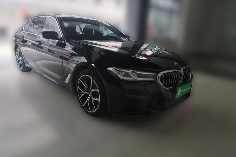 Used BMW 5 Series 2022 Second Facelift 530Li Luxury Version M Sport Package Front Right 45 Deg