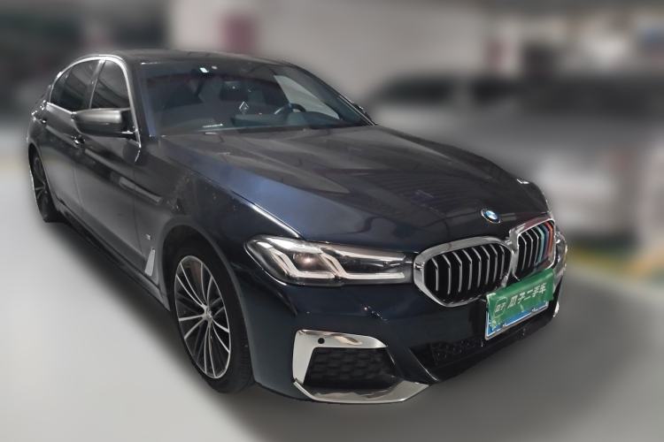 Used BMW 5 Series 2022 Revised Version 530Li xDrive M Sport Package Front Right 45 Deg