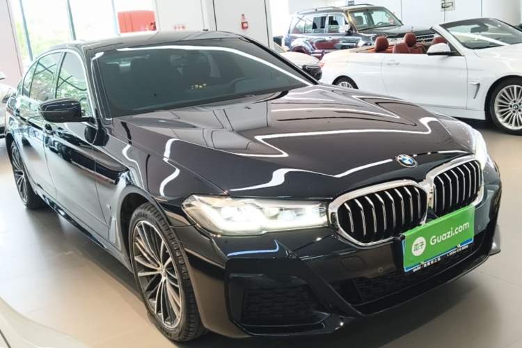 Used BMW 5 Series 2022 Restyled 530Li Leading Edition M Sport Package Front Right 45 Deg
