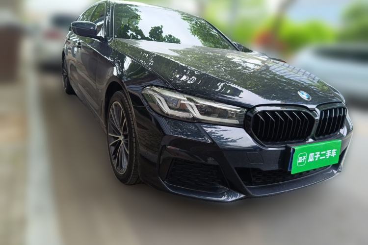 Used BMW 5 Series 2022 Restyled 530Li Leading Edition M Sport Package Front Right 45 Deg