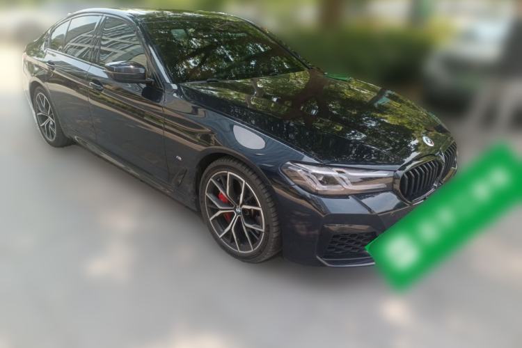 Used BMW 5 Series 2022 Restyled 540i Luxury Edition M Sport Package Front Right 45 Deg
