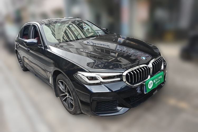 Used BMW 5 Series 2022 Restyled 525Li M Sport Package Front Right 45 Deg