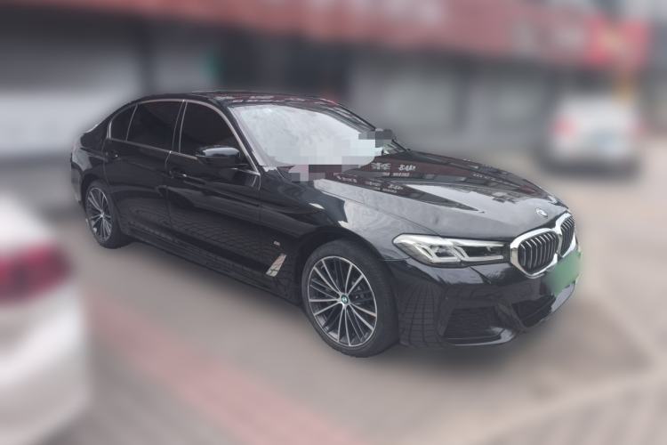 Used BMW 5 Series 2022 530Li Leading Model M Sport Package Front Right 45 Deg
