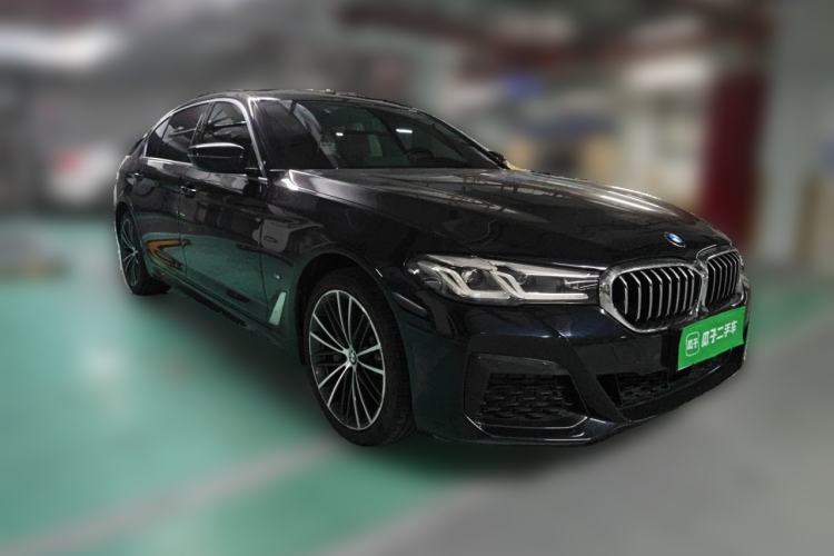 Used BMW 5 Series 2022 Restyled 530Li Leading Edition M Sport Package Front Right 45 Deg