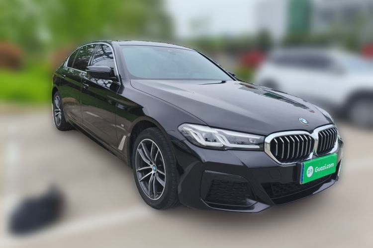 Used BMW 5 Series 2022 Restyled 525Li M Sport Package Front Right 45 Deg