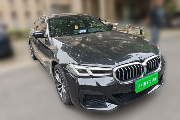 Used BMW 5 Series 2022 Restyled 525Li M Sport Package Front Right 45 Deg