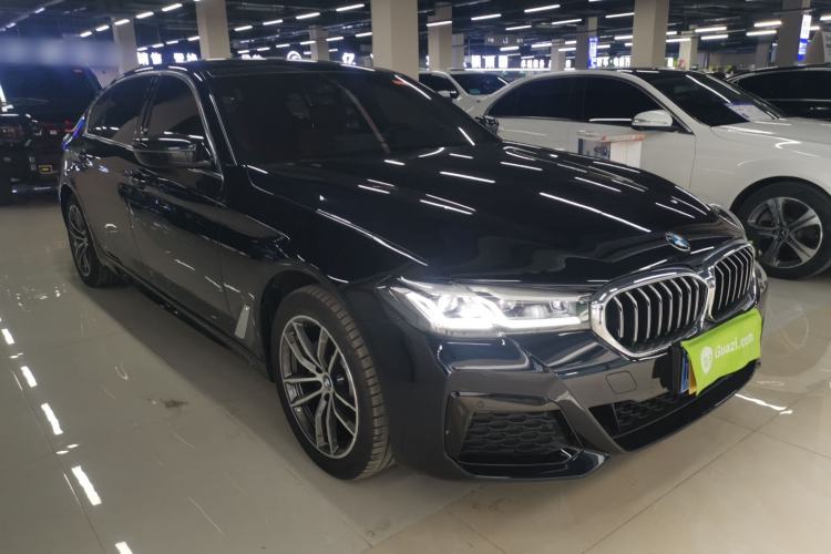 Used BMW 5 Series 2022 Restyled 525Li M Sport Package Front Right 45 Deg