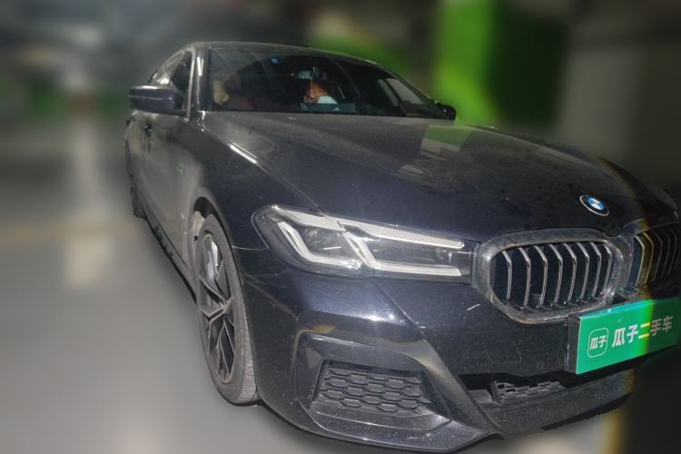 Used BMW 5 Series 2022 Second Facelift 530Li Luxury Version M Sport Package Front Right 45 Deg