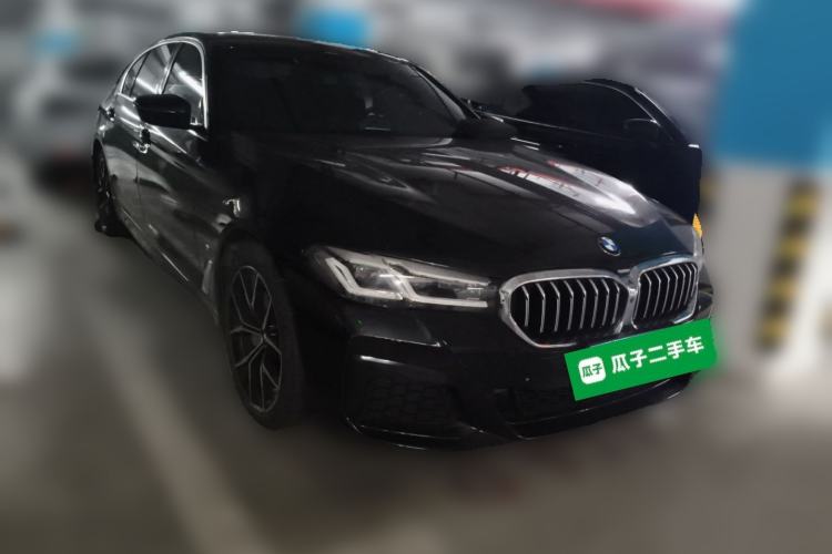 Used BMW 5 Series 2022 Second Facelift 530Li Luxury Version M Sport Package Front Right 45 Deg