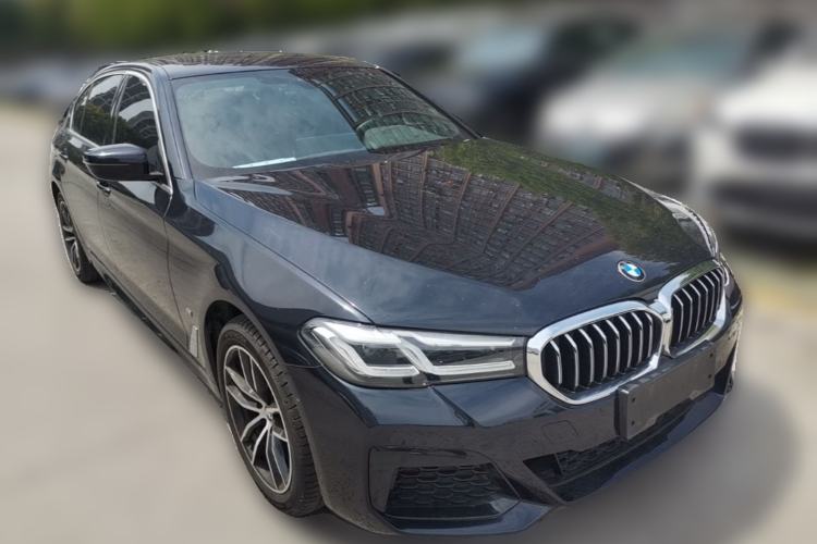 Used BMW 5 Series 2022 Restyled 525Li M Sport Package Front Right 45 Deg