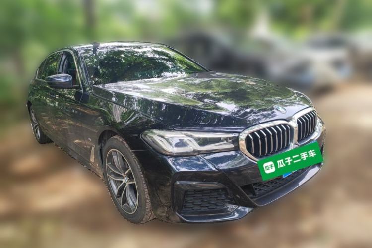 Used BMW 5 Series 2022 Second Facelift 525Li M Sport Package Front Right 45 Deg