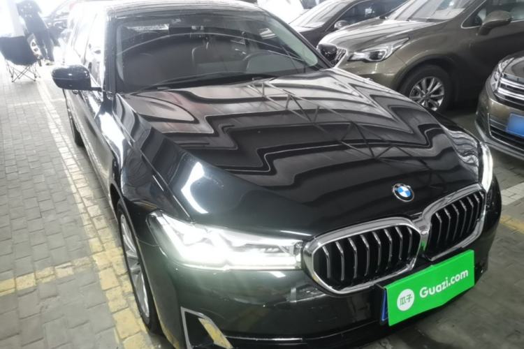 Used BMW 5 Series 2022 Restyled 525Li Luxury Package Front Right 45 Deg