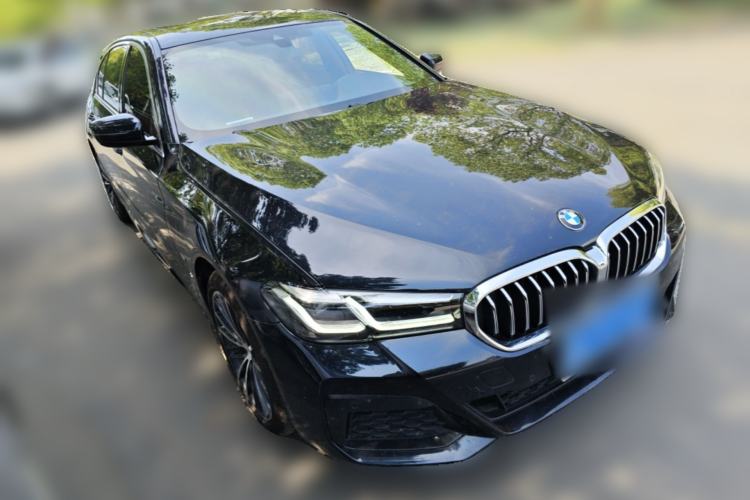 Used BMW 5 Series 2022 Restyled 530Li Leading Edition M Sport Package Front Right 45 Deg