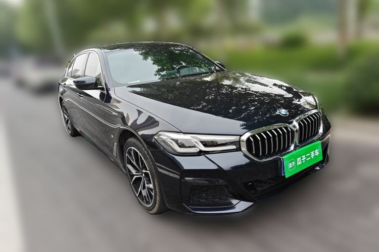 Used BMW 5 Series 2022 Restyled 525Li M Sport Package Front Right 45 Deg