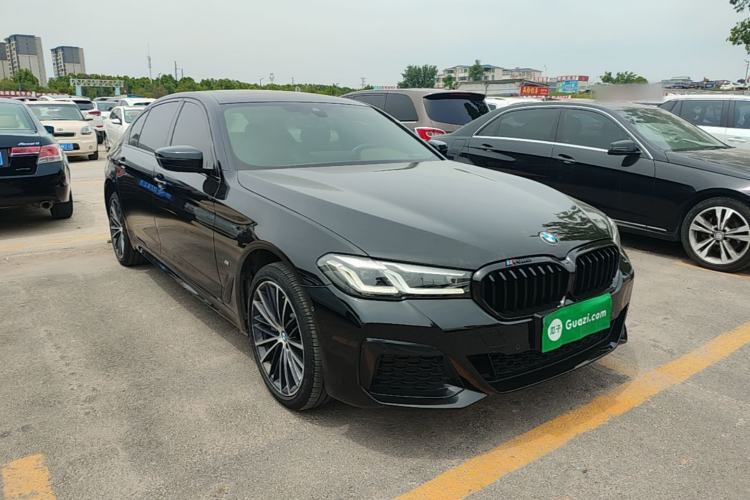 Used BMW 5 Series 2022 Second Facelift 530Li Leading Edition M Sport Package Front Right 45 Deg