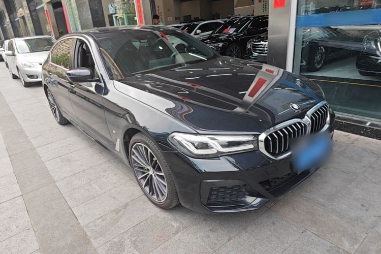 Used BMW 5 Series 2022 Restyled 530Li Leading Edition M Sport Package Front Right 45 Deg
