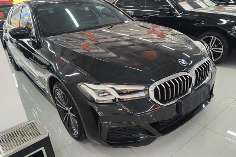 Used BMW 5 Series 2022 Restyled 530Li Leading Edition M Sport Package Front Right 45 Deg