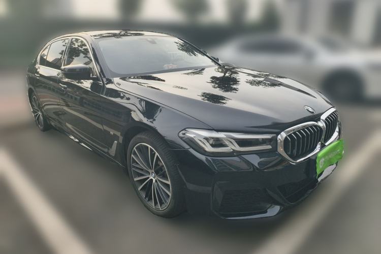 Used BMW 5 Series 2022 530Li xDrive M Sport Package Front Right 45 Deg