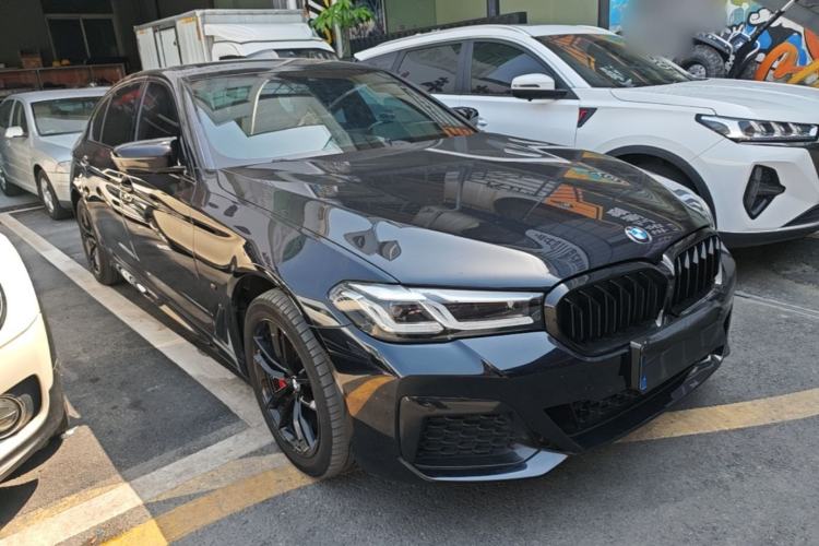 Used BMW 5 Series 2022 Restyled 525Li M Sport Package Front Right 45 Deg
