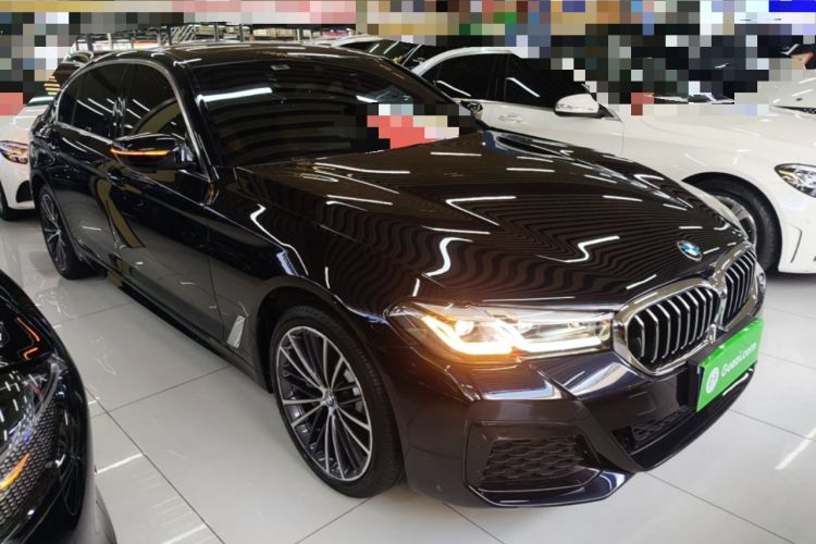 Used BMW 5 Series 2022 530Li Leading Model M Sport Package Front Right 45 Deg