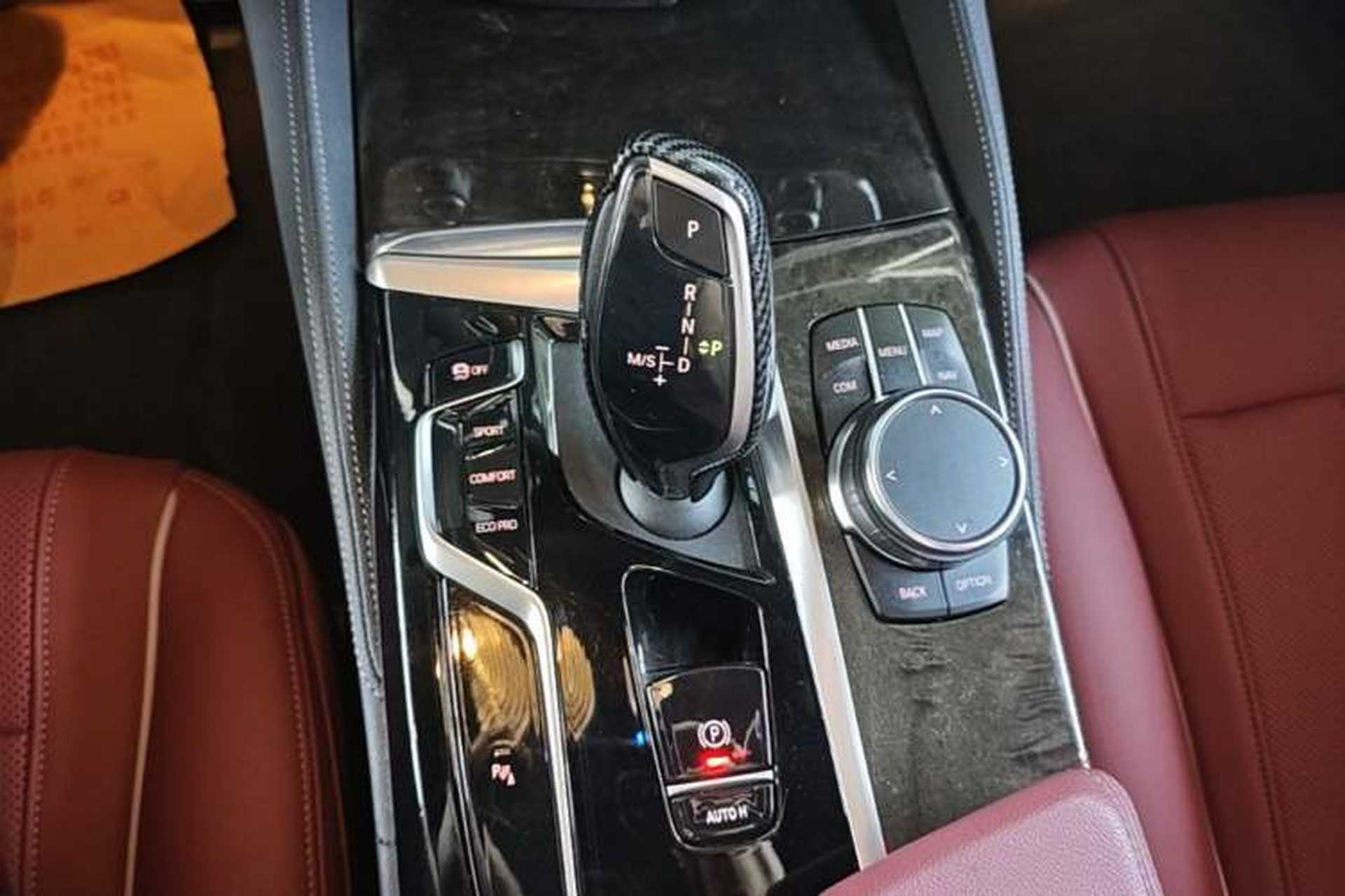Used BMW 5 Series 2022 Second Facelift 525Li M Sport Package Gear Lever