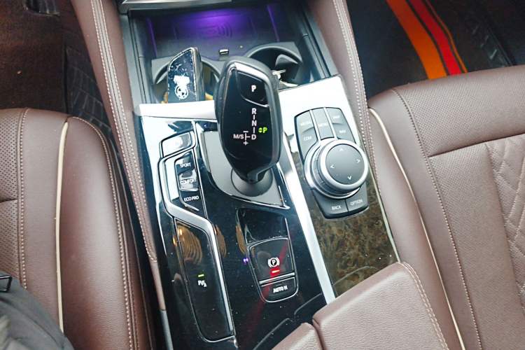 Used BMW 5 Series 2022 Restyled 525Li Luxury Package Gear Lever