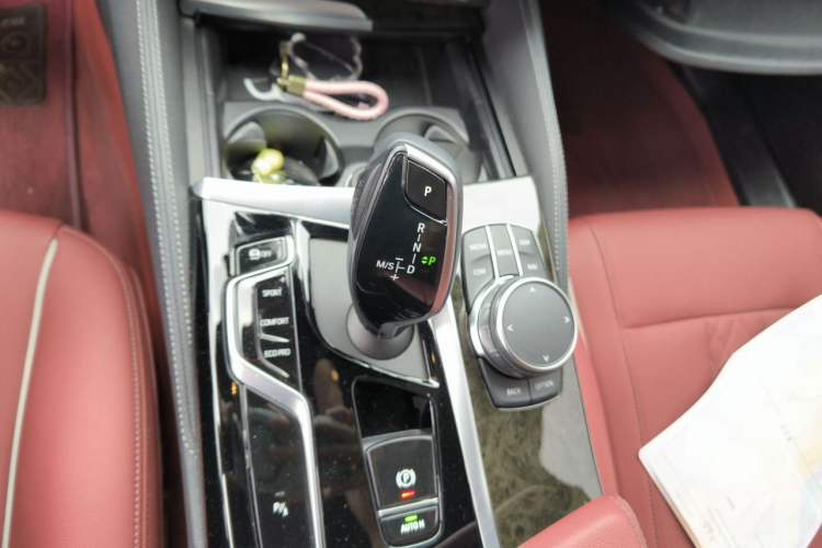 Used BMW 5 Series 2022 525Li Luxury Package Gear Lever