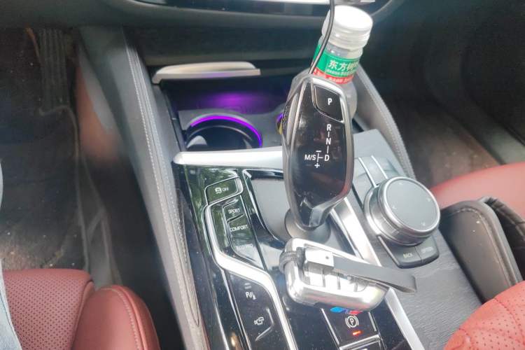 Used BMW 5 Series 2022 Revised Version 3 530Li Luxury Edition M Sport Package Gear Lever