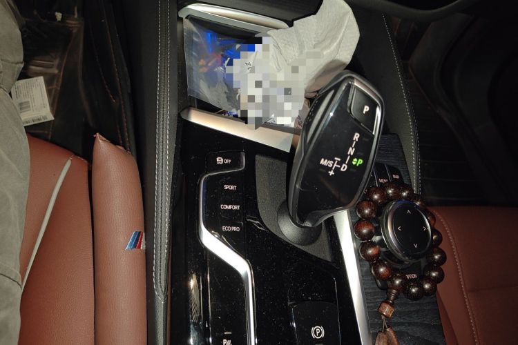 Used BMW 5 Series 2022 Restyled 530Li Leading Edition M Sport Package Gear Lever