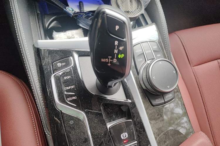 Used BMW 5 Series 2022 Second Facelift 525Li M Sport Package Gear Lever