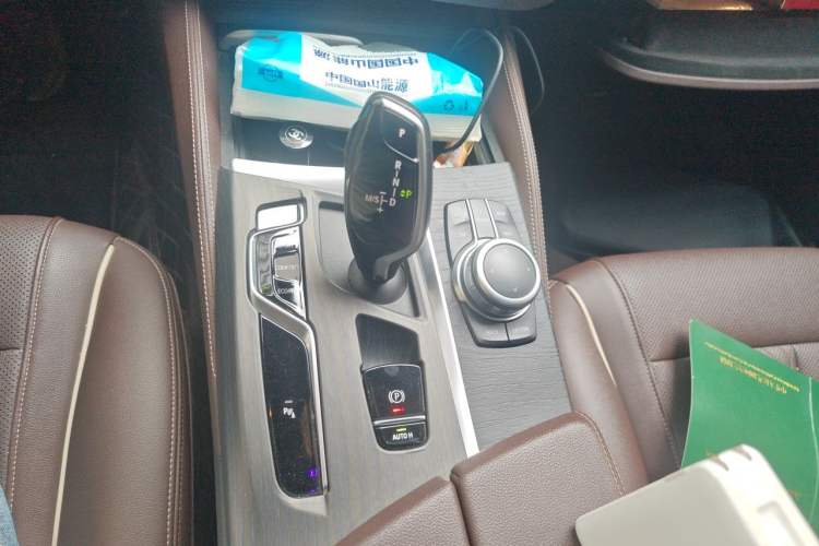 Used BMW 5 Series 2022 Restyled 530Li Leading Edition M Sport Package Gear Lever
