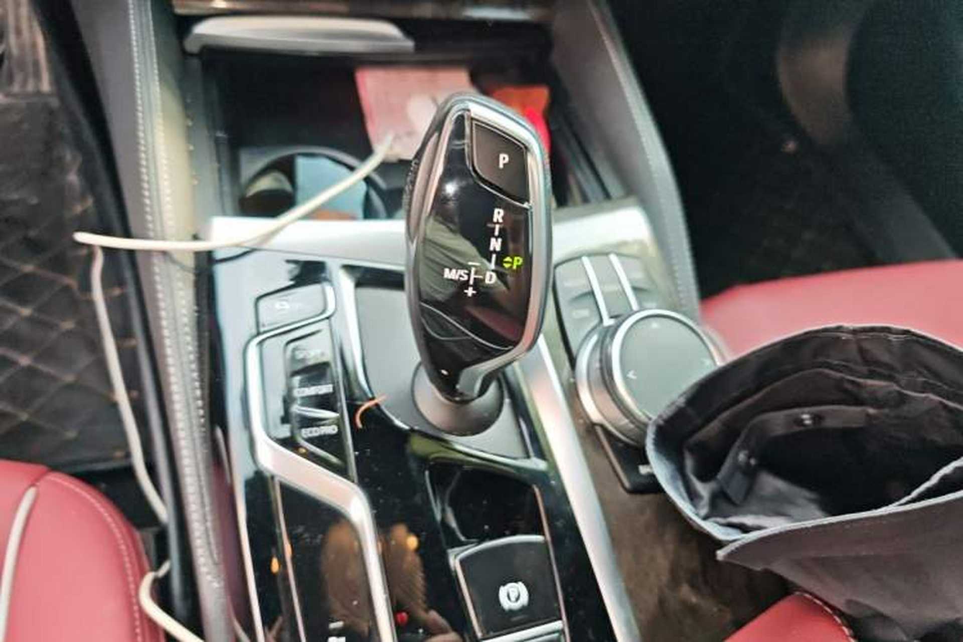Used BMW 5 Series 2022 Second Facelift 525Li M Sport Package Gear Lever