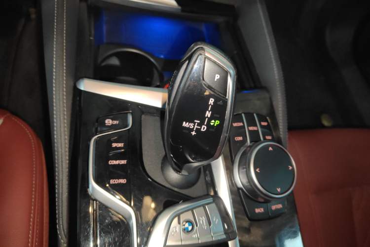 Used BMW 5 Series 2022 Second Facelift 525Li M Sport Package Gear Lever
